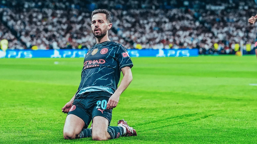 Bernardo Silva celebrating