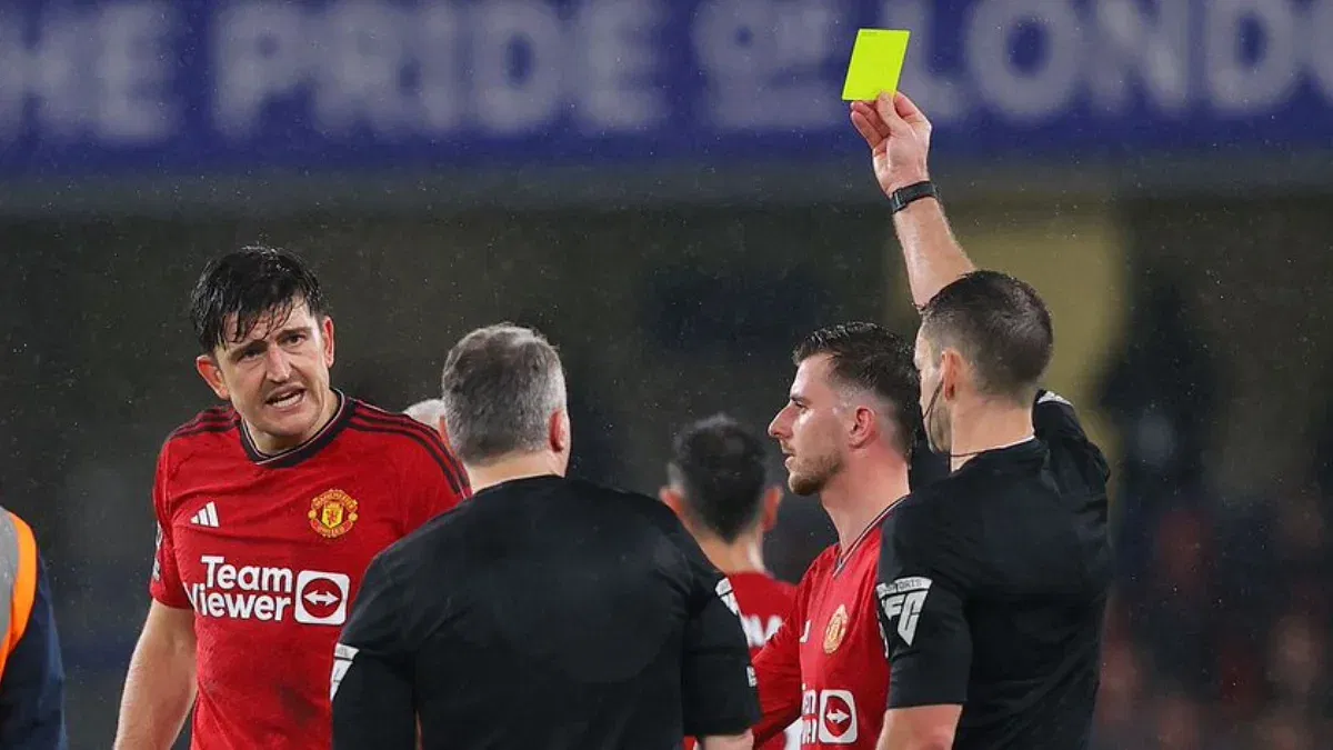 Harry Maguire Yellow Card