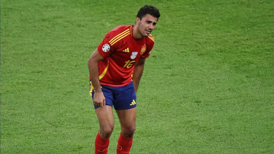 Rodri suffered a shock injury blow in Spain vs England Euro 2024 final