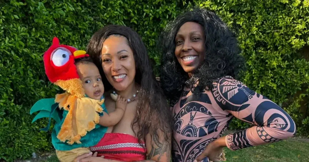 Chelsea Gray with wife Tipesa Mercedes Moorer(left) and son Lennox