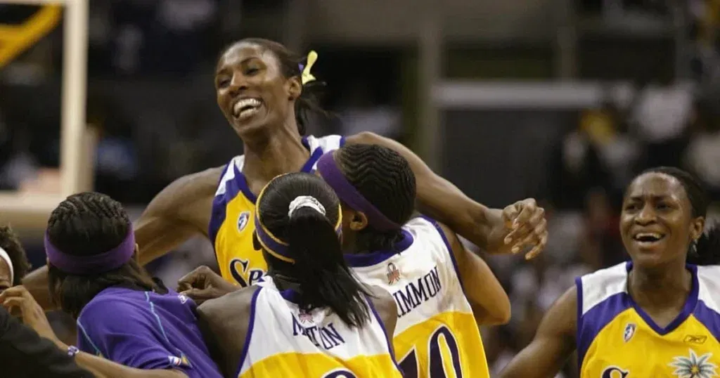 Lisa Leslie First Dunk